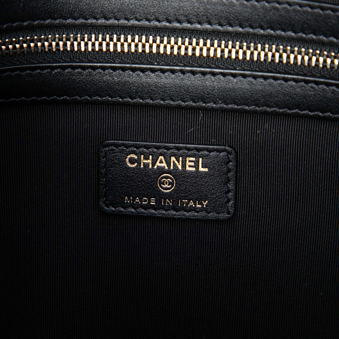 Chanel Crocodile embossé Cuir de veau Cocodile Graffiti 2.55 Reissue Pochette