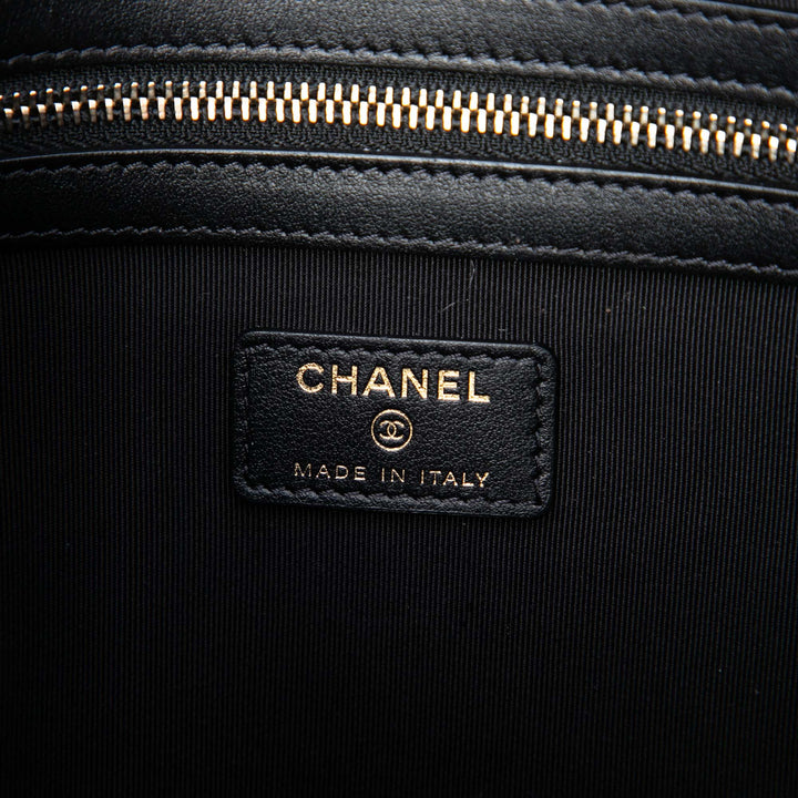 Chanel Crocodile embossé Cuir de veau Cocodile Graffiti 2.55 Reissue Pochette
