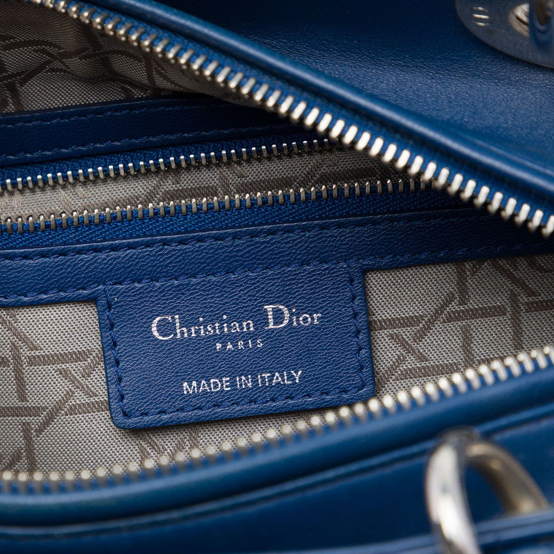 Lady Dior Cannage Moyen Cuir d'agneau Bleu