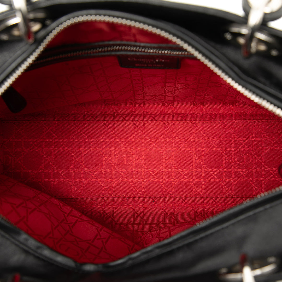 Dior Large Cuir d’agneau Cannage Lady Dior