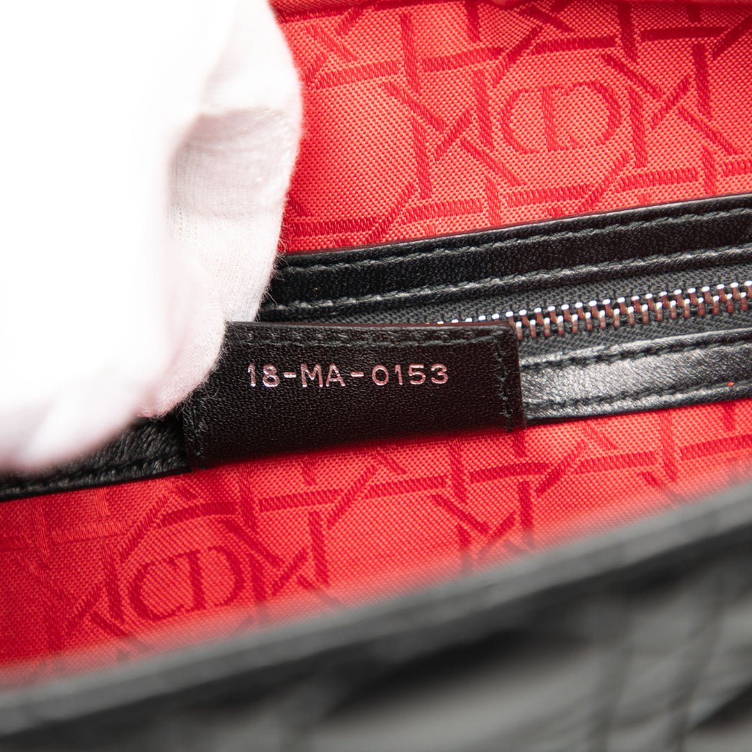 Dior Large Cuir d’agneau Cannage Lady Dior