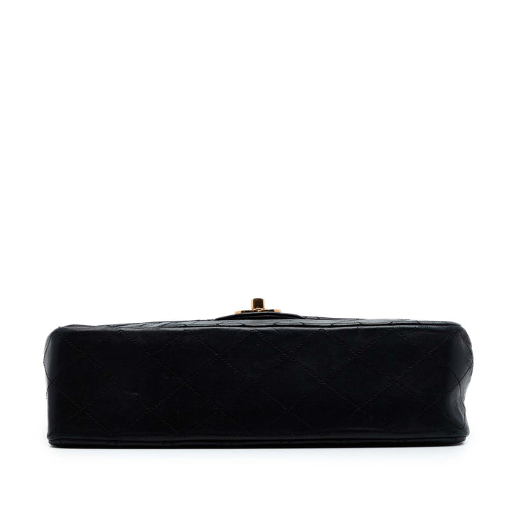 Chanel Medium Classic Cuir d’agneau Double rabat