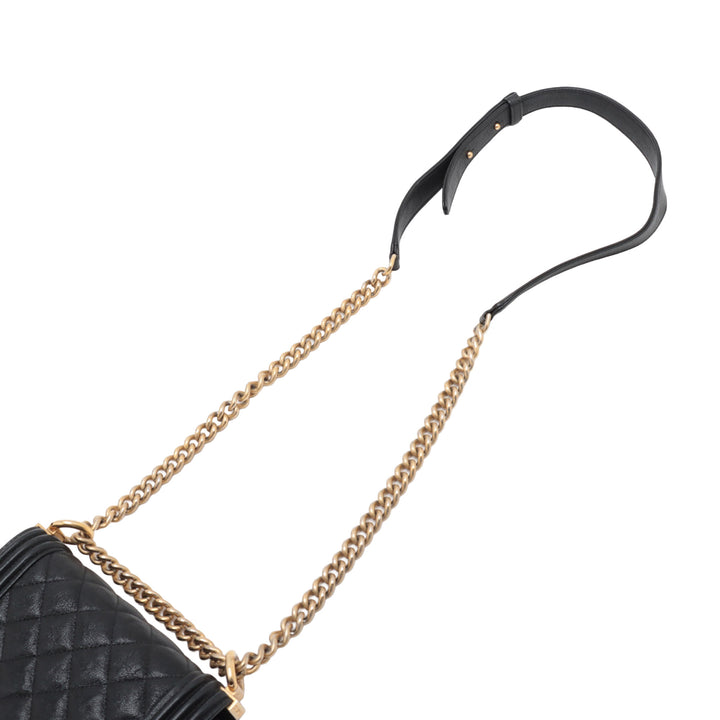 Chanel Matelassé Caviar North South Boy à rabat