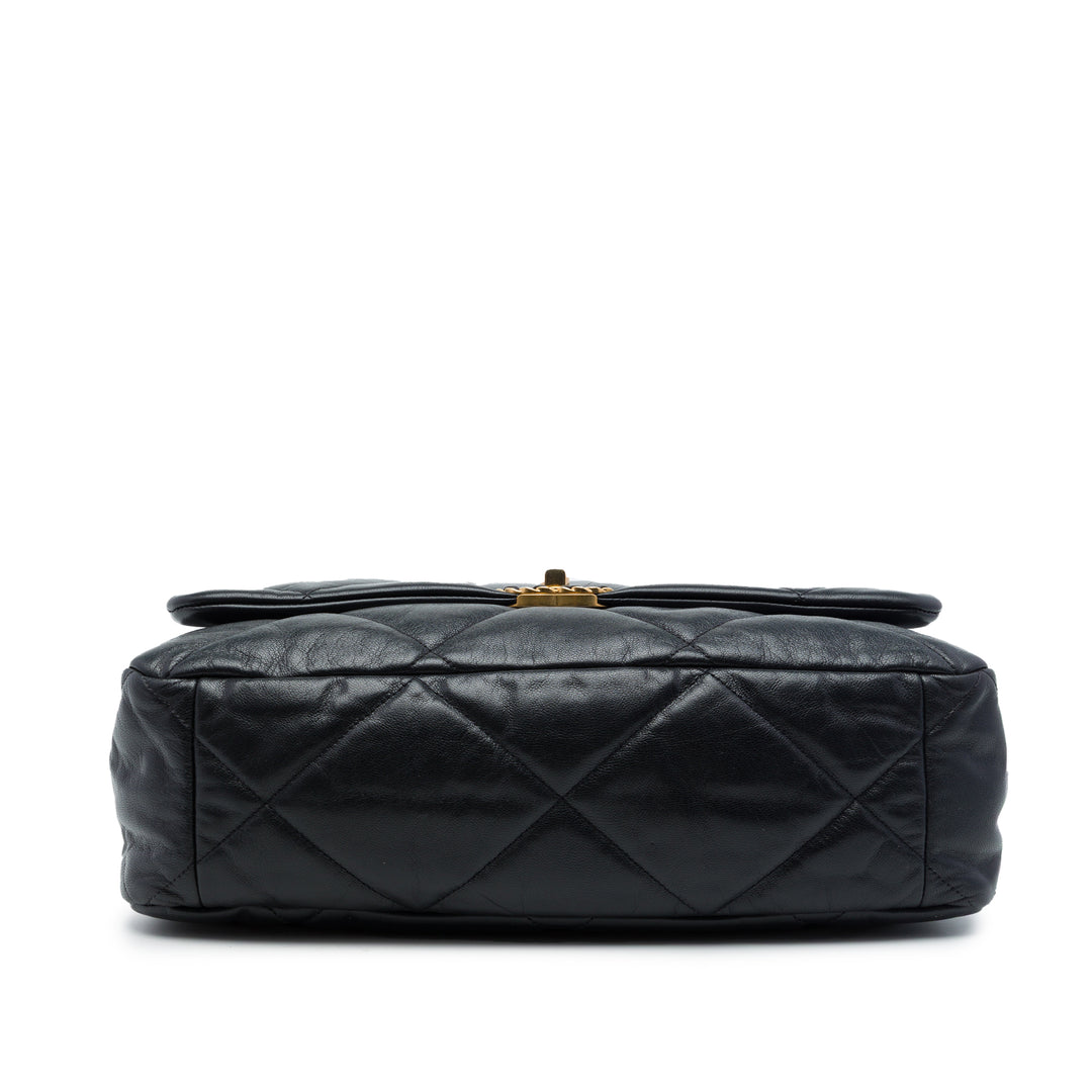 Chanel 19 à rabat Maxi Cuir d'agneau Noir – vue 3 – GABY PARIS