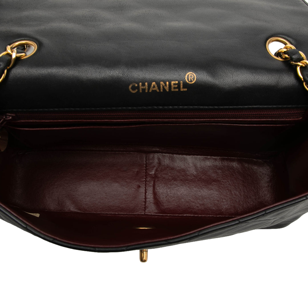 Chanel Medium Cuir d’agneau Diana Rabat intégral