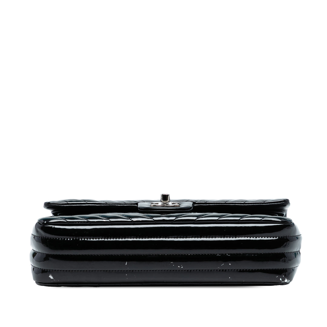 Chanel Medium Classic Chevron Cuir verni Double rabat Bleu – GABY PARIS Authentique