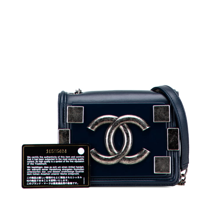 Chanel Mini Acrylic and Cuir de veau Boy Brick Flap Bleu