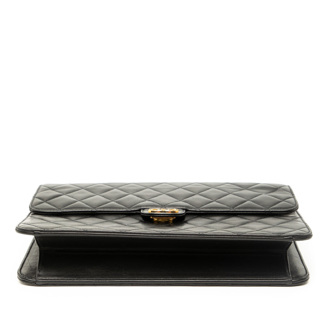 Chanel Medium CC Quilted Cuir d’agneau Simple rabat Noir