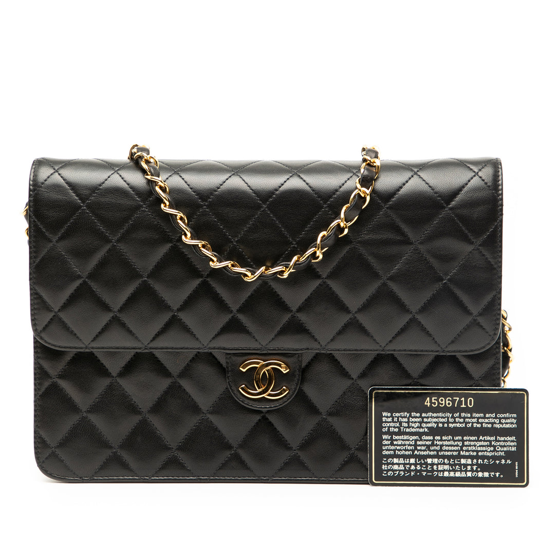 Chanel Medium CC Quilted Cuir d’agneau Simple rabat Noir
