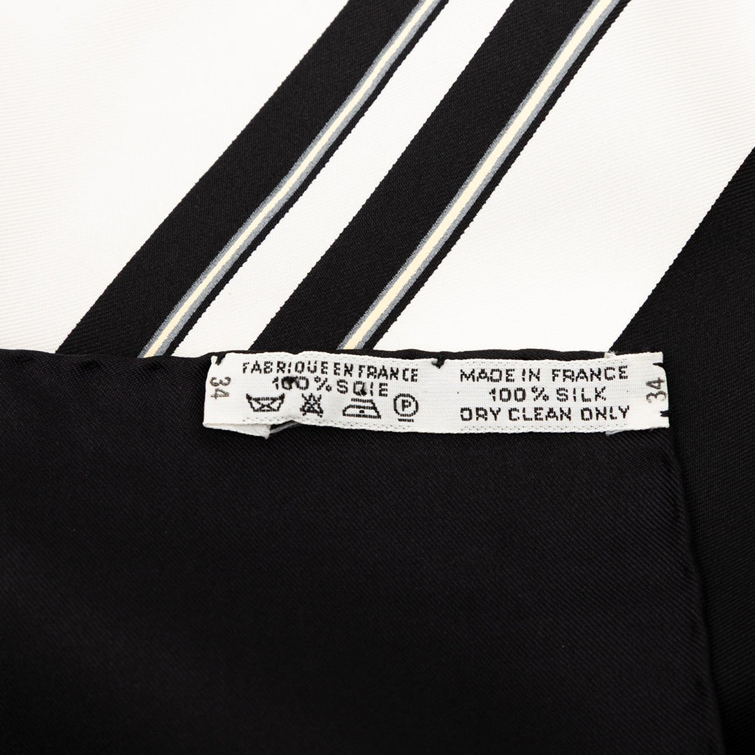 Hermès Brides de Gala Forever Soie Foulard 90 Blanc – GABY PARIS Authentique