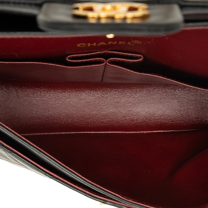 Chanel Sac porté épaule Classic Double rabat Petit Cuir d'agneau Noir – vue 4 – GABY PARIS