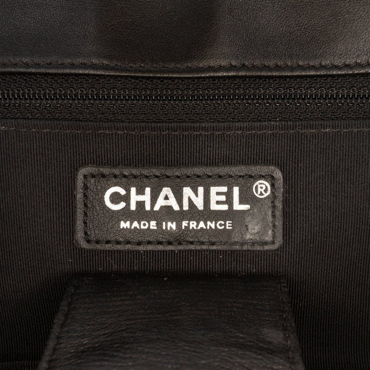 Chanel CC Paint Splatter à rabat Tweed