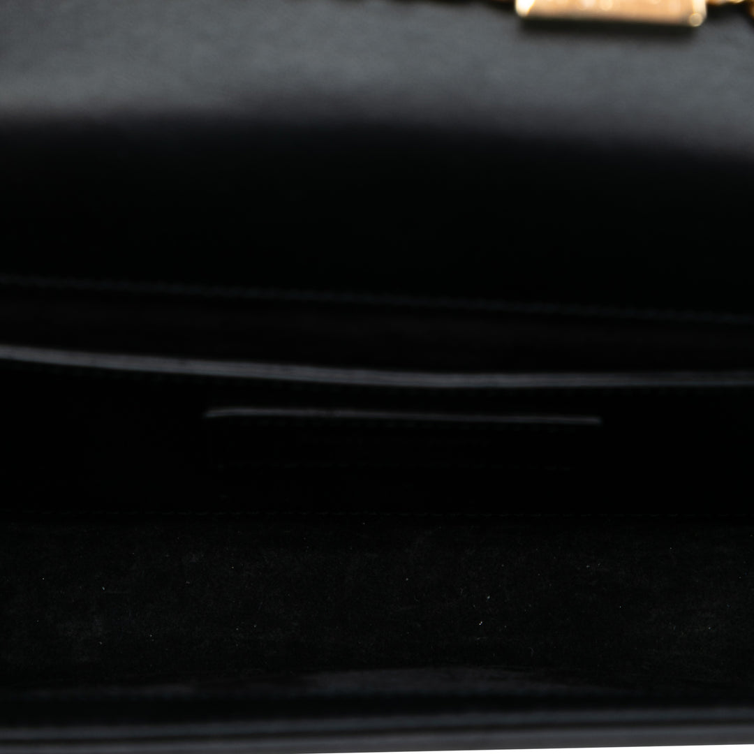 Saint Laurent Small Smooth Cuir de veau Monogram Kate Pompon Sac porté croisé