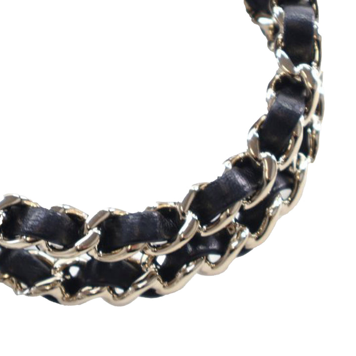 Chanel Pochette Matelassé Coco avec chaîne Noir – vue 18 – GABY PARIS
