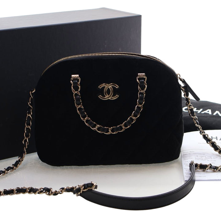 Chanel Pochette Matelassé Coco avec chaîne Noir – vue 20 – GABY PARIS