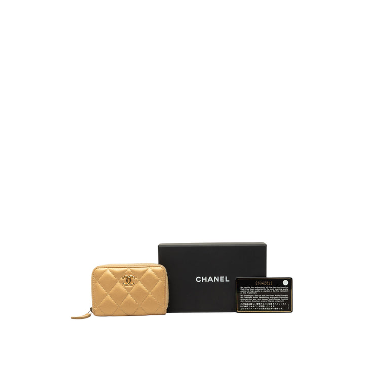 Chanel CC Matelassé Zippy Porte-monnaie Cuir d'agneau Doré – vue 7 – GABY PARIS