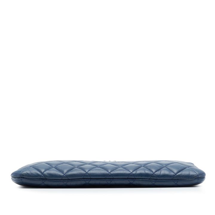 Chanel Matelassé Boy O Étui Pochette Moyen Cuir d'agneau