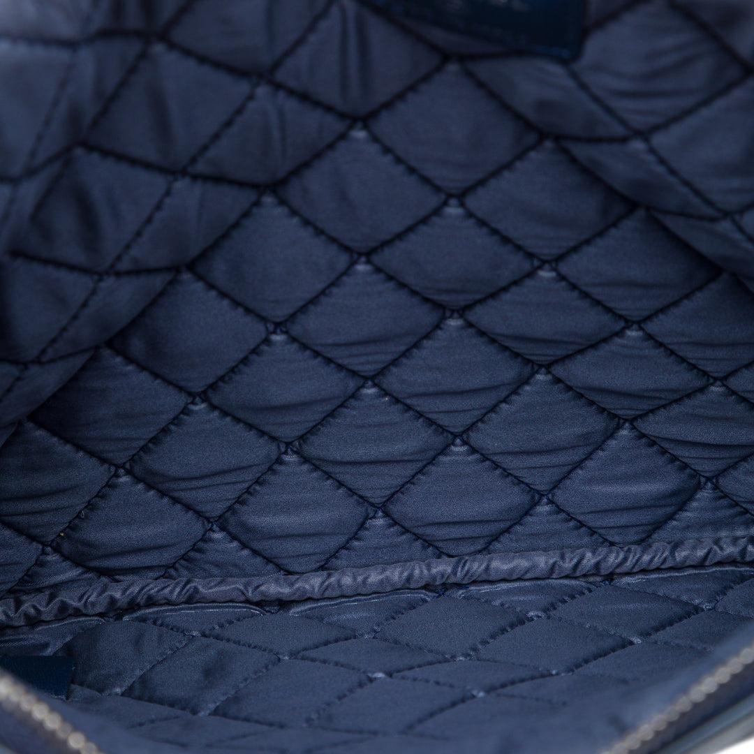 Chanel Matelassé Boy O Étui Pochette Moyen Cuir d'agneau