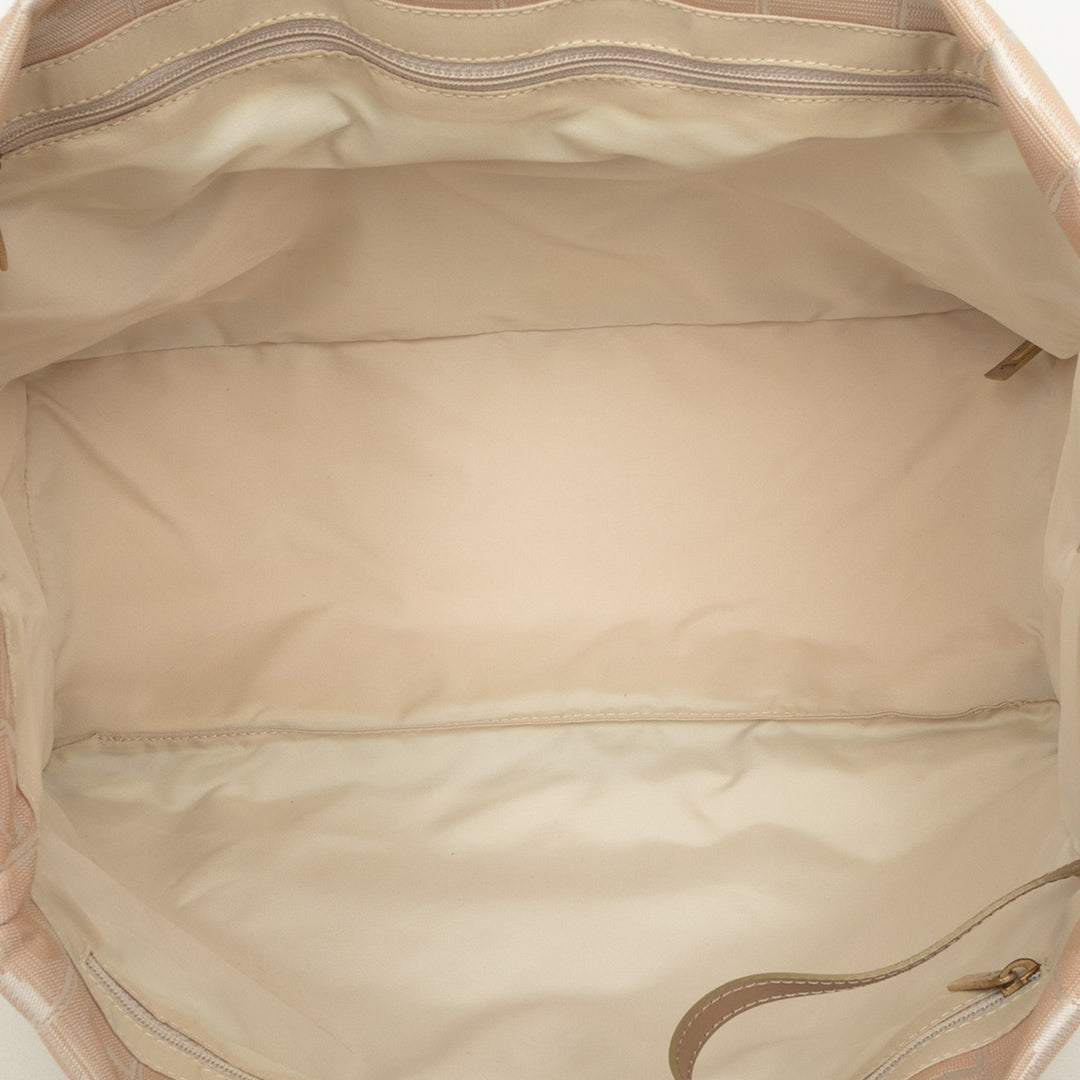 Chanel New Travel Line Cabas Beige – vue 4 – GABY PARIS