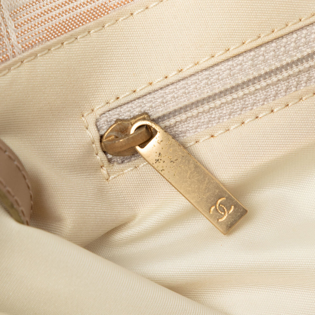 Chanel New Travel Line Cabas Beige – vue 6 – GABY PARIS