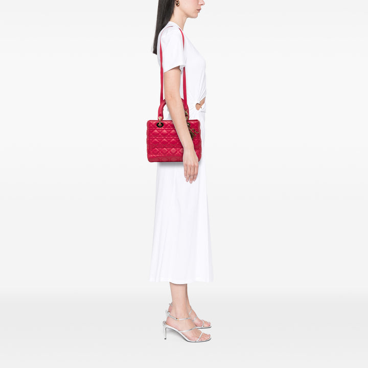 Dior Lady Dior Cannage Moyen Cuir d'agneau