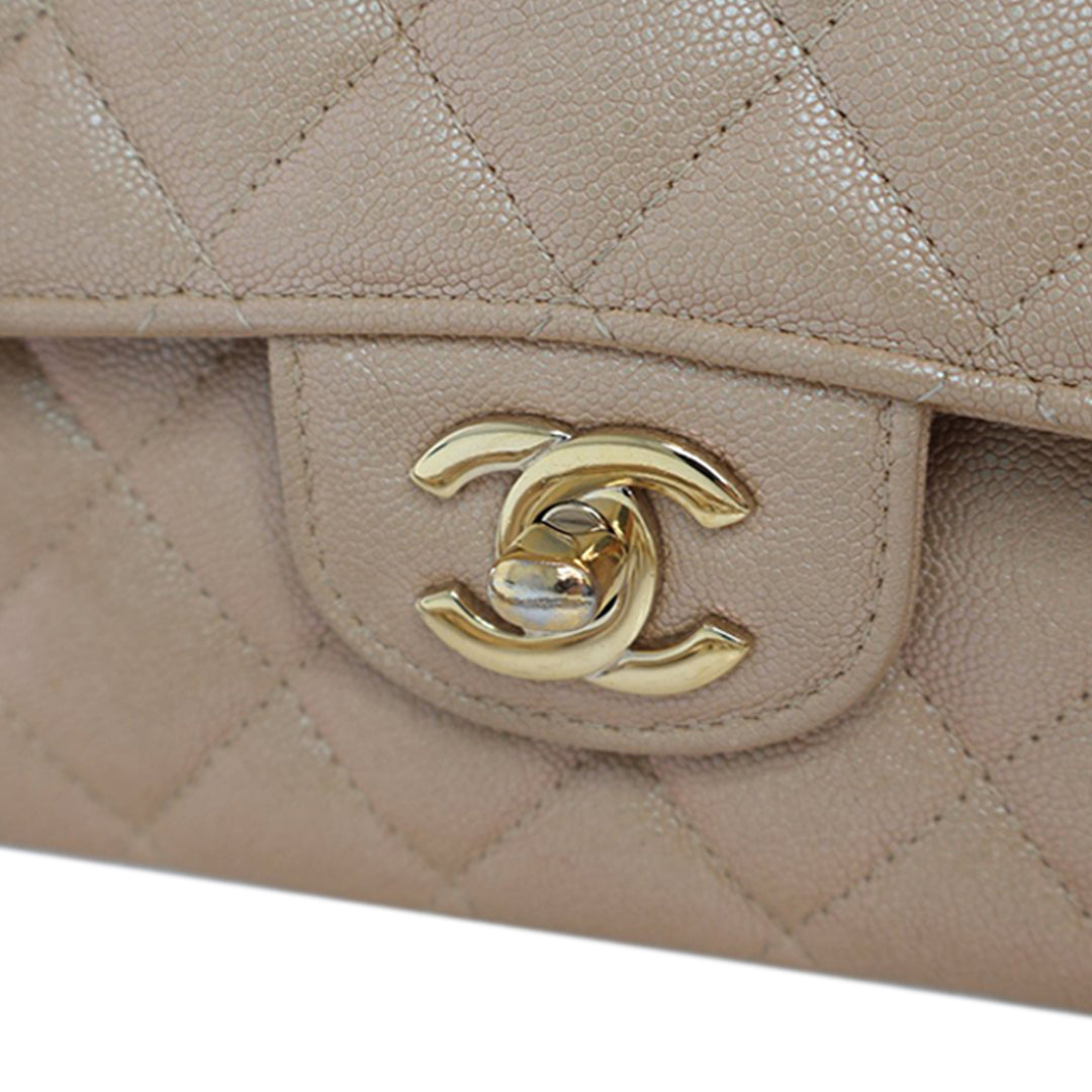 Chanel Medium Classic Iridescent Caviar Double rabat