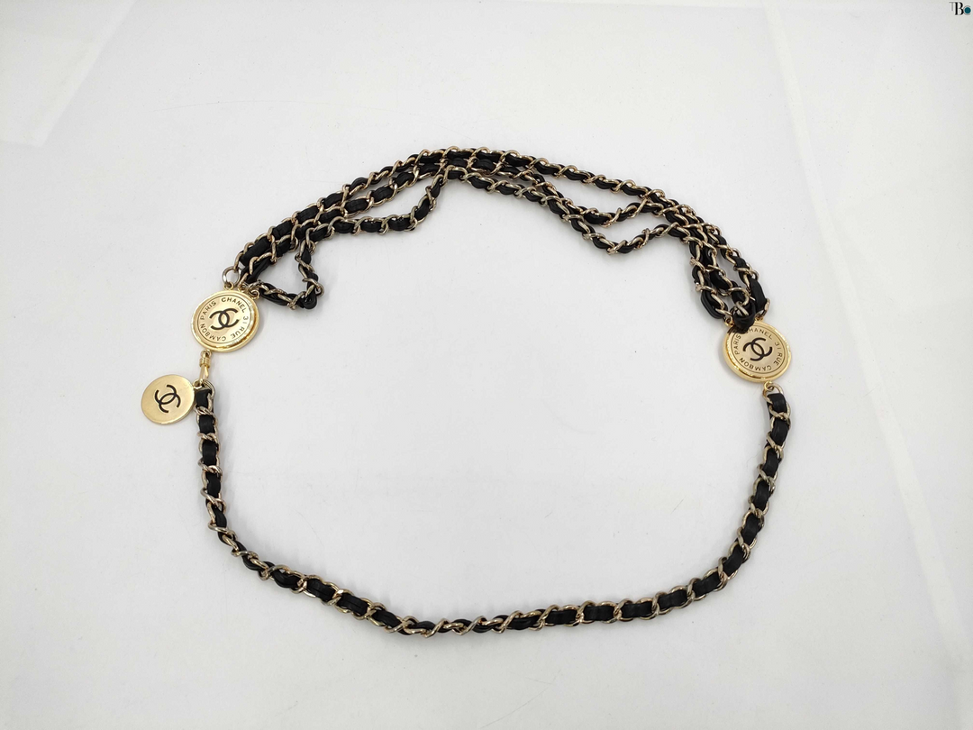 Chanel ceinture cuir tréssé et plaques CC