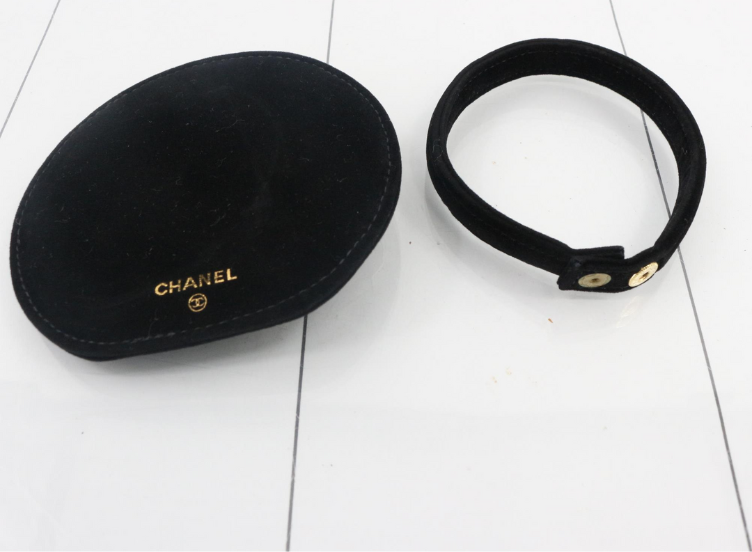 Chanel vanity en cuir caviar logo Coco