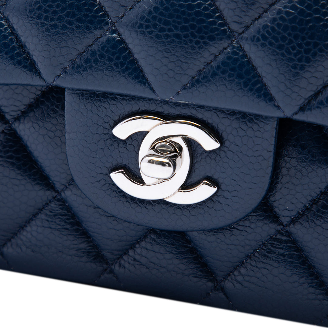 Classic Double rabat Moyen Cuir caviar Bleu