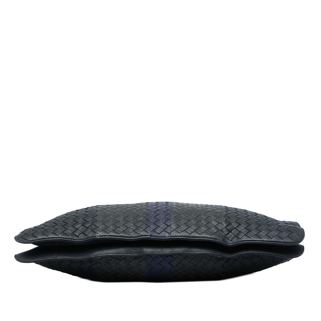 Bottega Veneta Porte-documents Intrecciato Club Fume nappa Noir – vue 3 – GABY PARIS