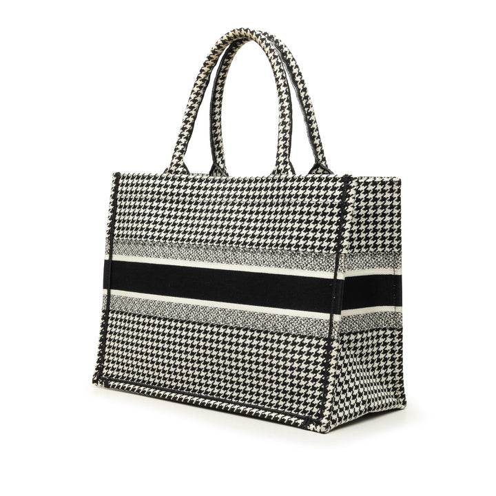 Dior Book Tote Houndstooth brodé Moyen Noir – vue 2 – GABY PARIS