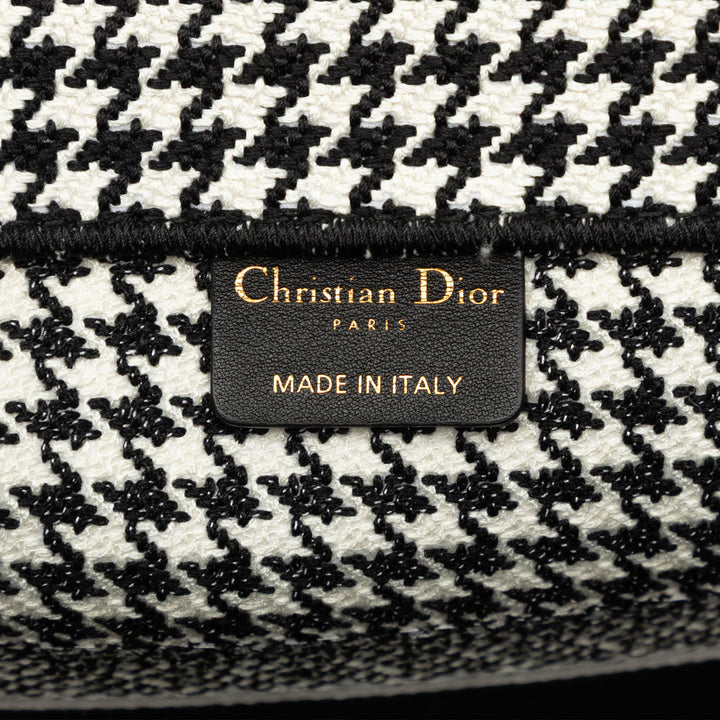 Dior Book Tote Houndstooth brodé Moyen Noir – vue 5 – GABY PARIS