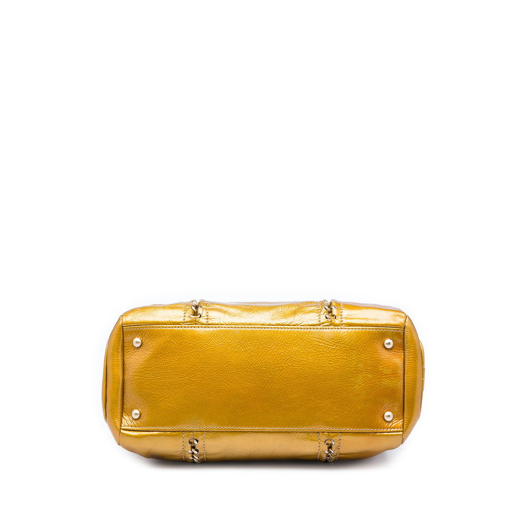 Chanel Medium froissé Cuir verni Luxe Ligne Cabas