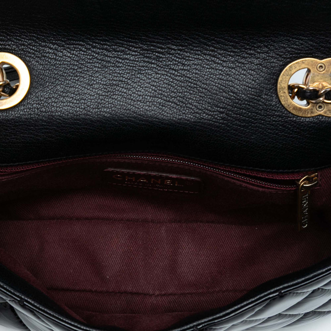 Chanel Paris-Salzburg Small Cuir verni and Goatskin CC Eyelet Flap Bleu