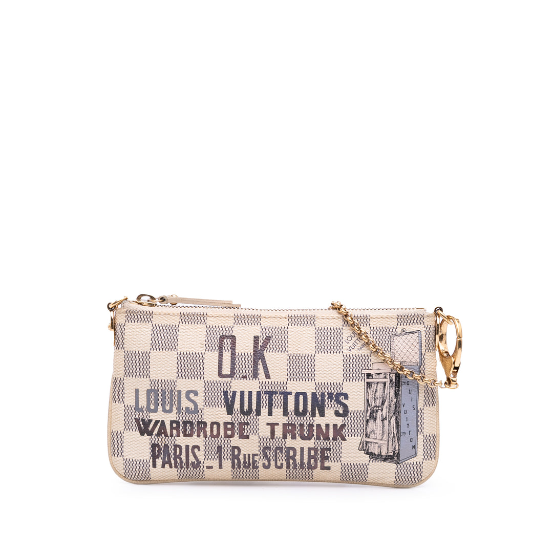 Louis Vuitton Damier Azur Trunks Labels Pochette Milla MM Blanc – GABY PARIS Authentique