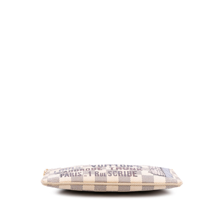 Louis Vuitton Damier Azur Trunks Labels Pochette Milla MM Blanc – GABY PARIS Authentique