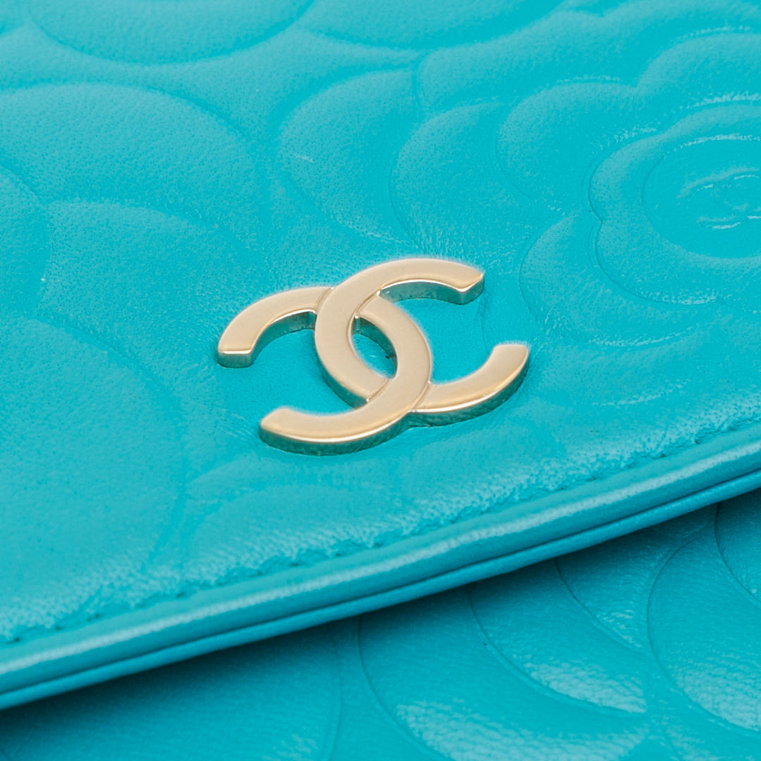 Lambskin Camellia Embossed Wallet On Chain Blue - Gaby Paris