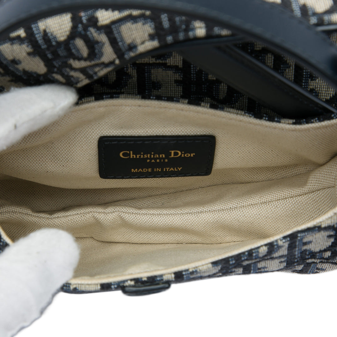 Dior Saddle Sac Mini Oblique Bleu – vue 4 – GABY PARIS