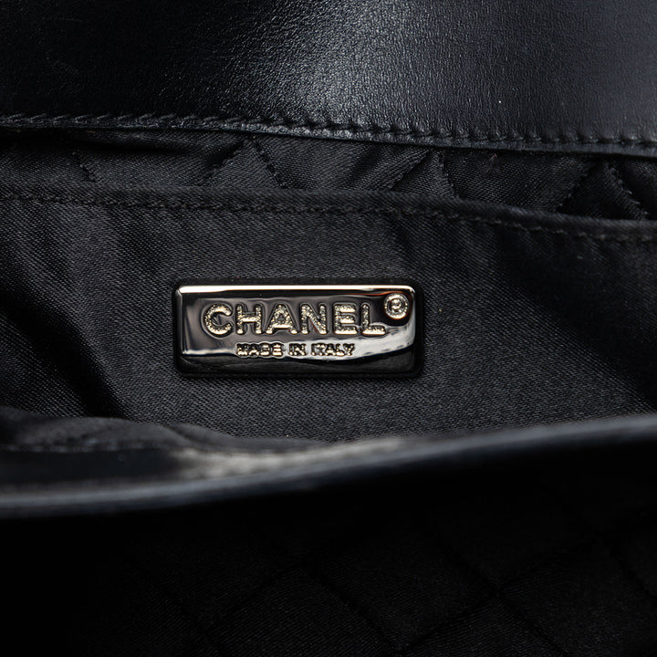 Chanel Small Cuir d’agneau Beaded Cristal à rabat