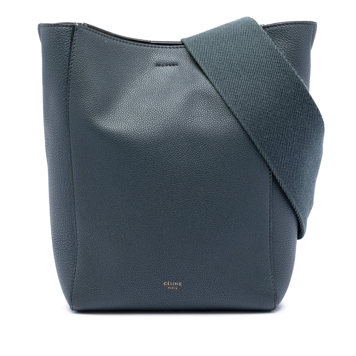 Celine Souple grainé Seau Sangle Sac seau Petit Cuir de veau grainé Bleu – vue principale – GABY PARIS