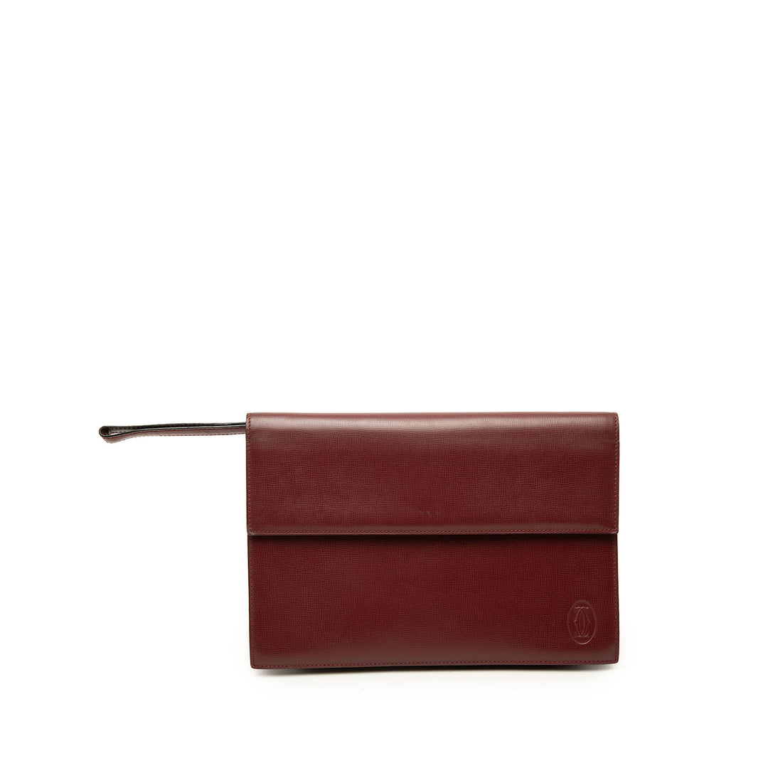 Cartier grainé Must De Cartier à rabat Pochette Cuir de veau grainé Rouge – vue principale – GABY PARIS