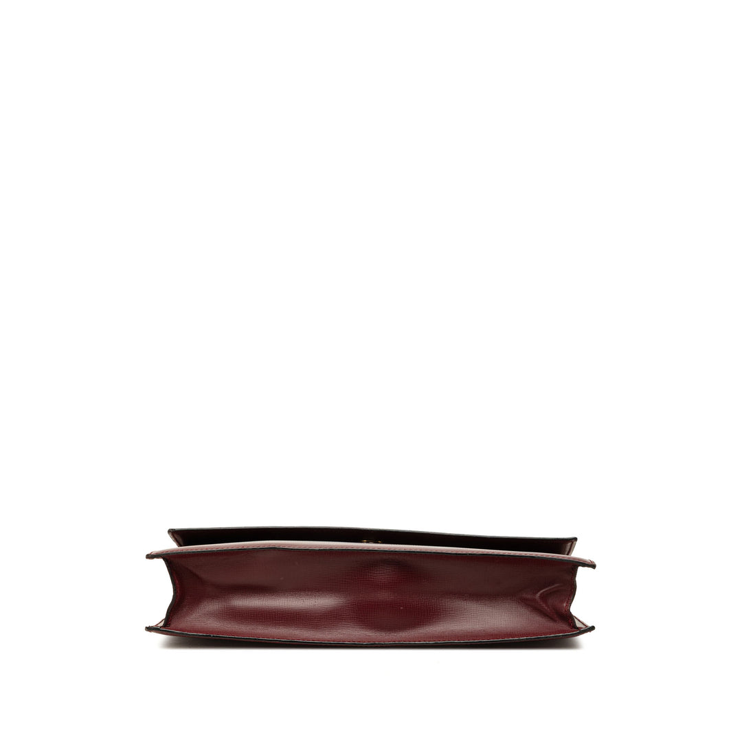 Cartier grainé Must De Cartier à rabat Pochette Cuir de veau grainé Rouge – vue 3 – GABY PARIS