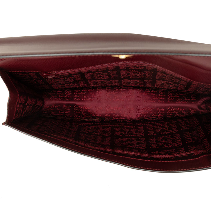 Cartier grainé Must De Cartier à rabat Pochette Cuir de veau grainé Rouge – vue 4 – GABY PARIS
