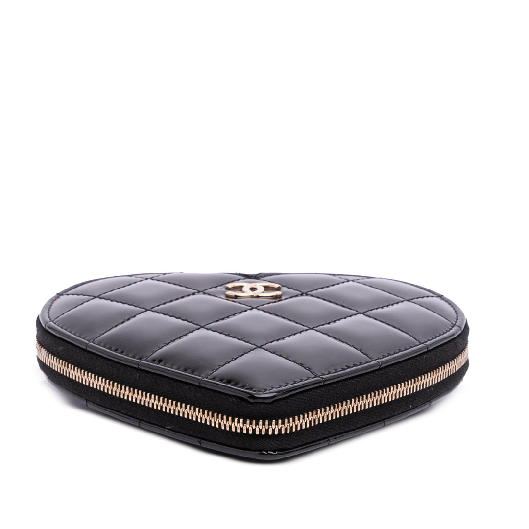 Quilted Patent Calfskin CC Heart Clutch With Chain Black - Gaby Paris