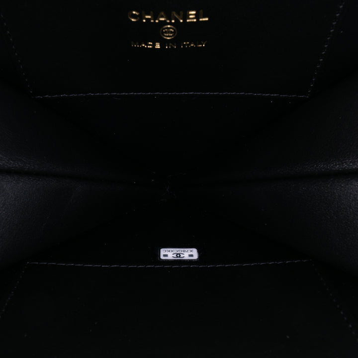 Quilted Patent Calfskin CC Heart Clutch With Chain Black - Gaby Paris