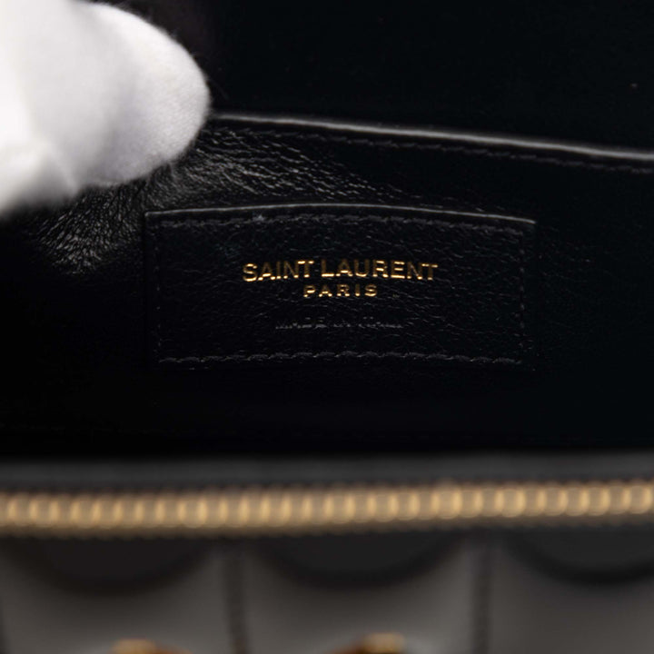 Saint Laurent Matelasse Cuir verni Monogram Vicky Vanity