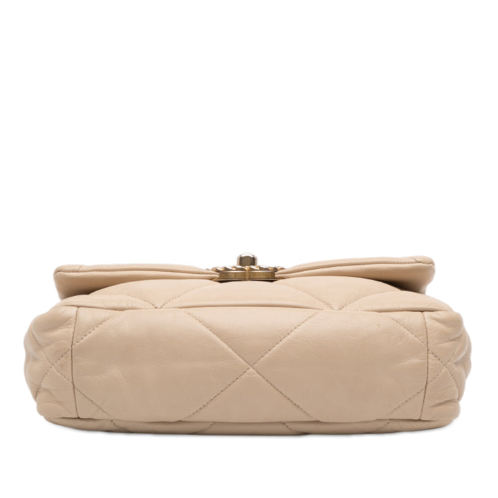 Chanel Medium Cuir d’agneau 19 à rabat