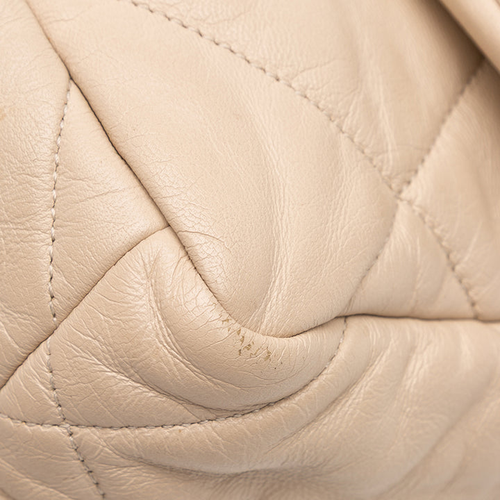 Chanel Medium Cuir d’agneau 19 à rabat