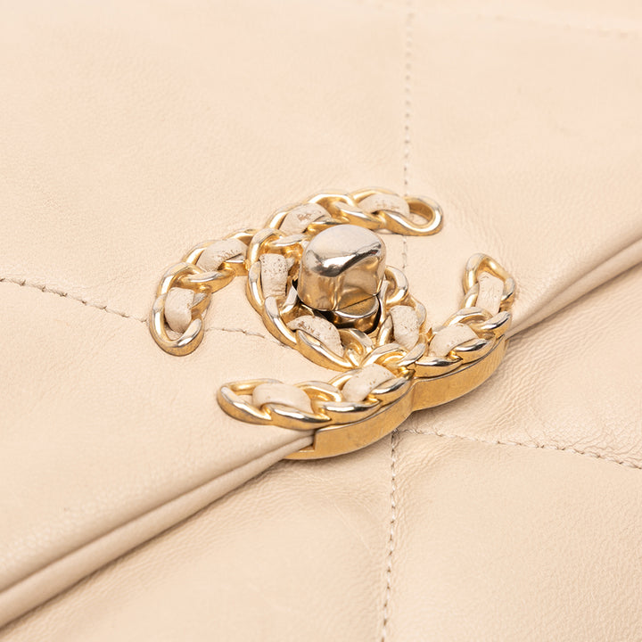 Chanel Medium Cuir d’agneau 19 à rabat