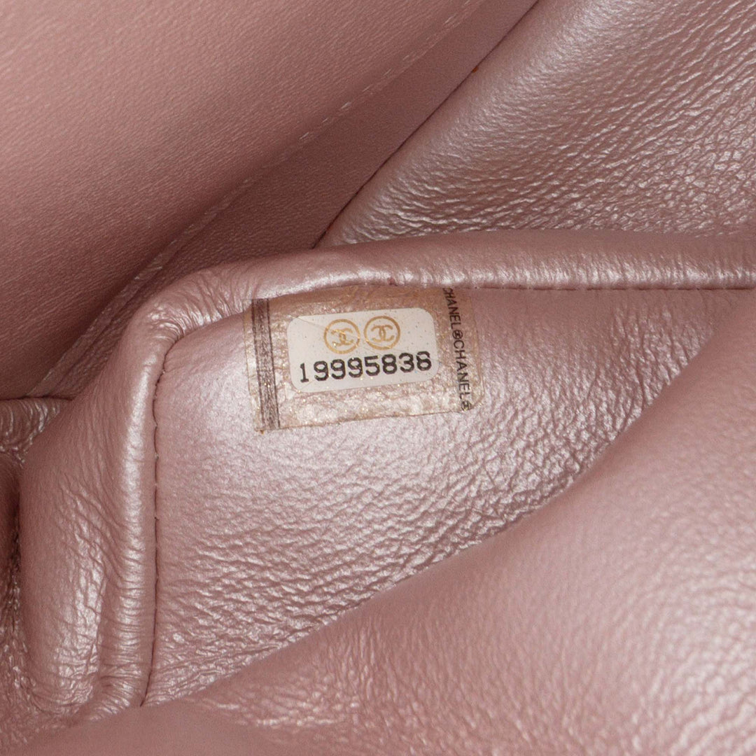 Chanel Medium Classic Iridescent Cuir d’agneau Double rabat